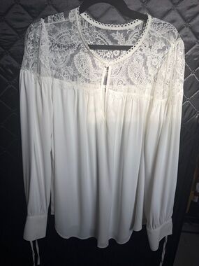 Elegant Cream Lace-Yoke Long Sleeve Blouse